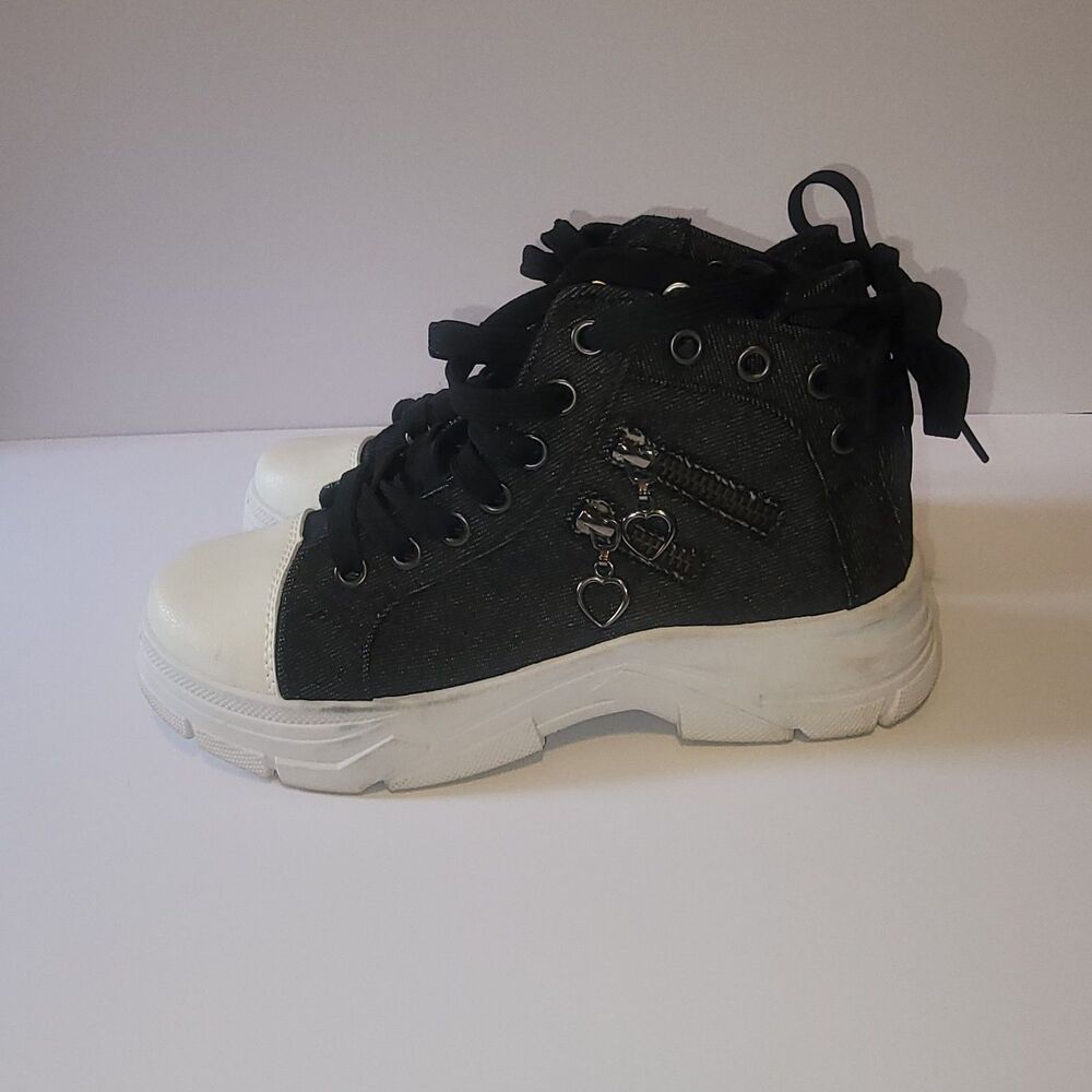 BOKN Women's High-Top Sneakers Black White Charm Zipper Lace Accents Rubber Sole